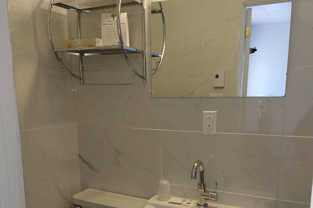 Photo of Bathroom in Ste Anne de Beaupre