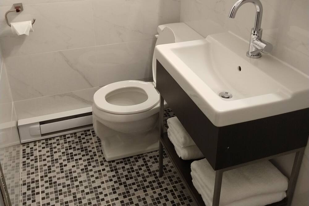 Photo of Bathroom in Ste Anne de Beaupre