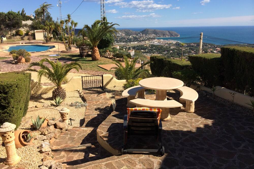 Photo of Outdoor in Benimeit
