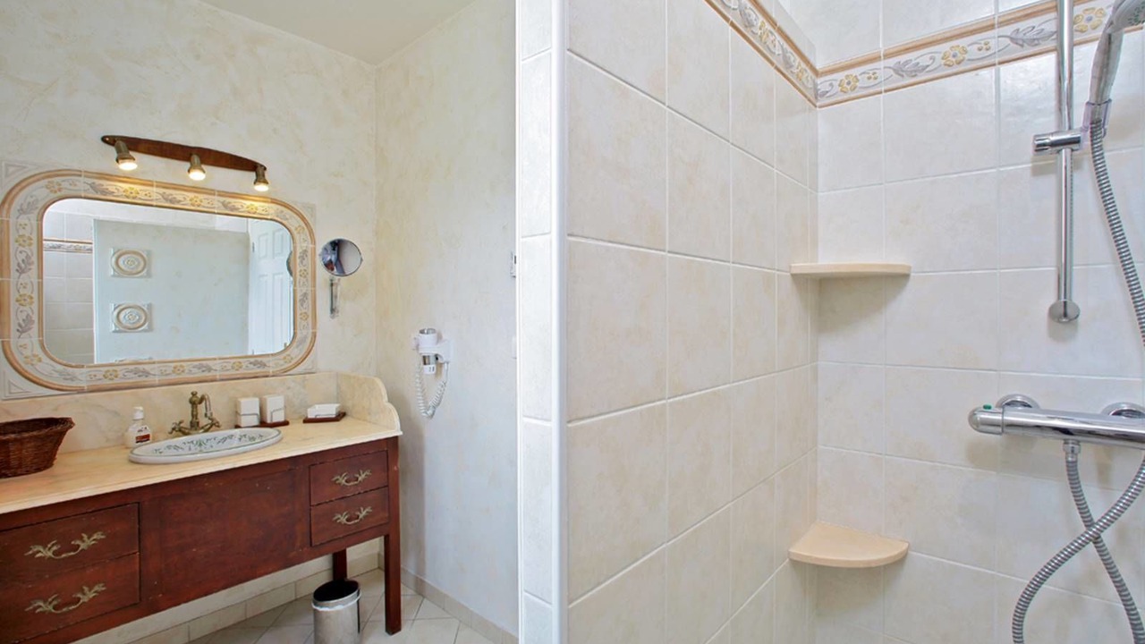 Photo of Bathroom in Veyrines-de-Domme