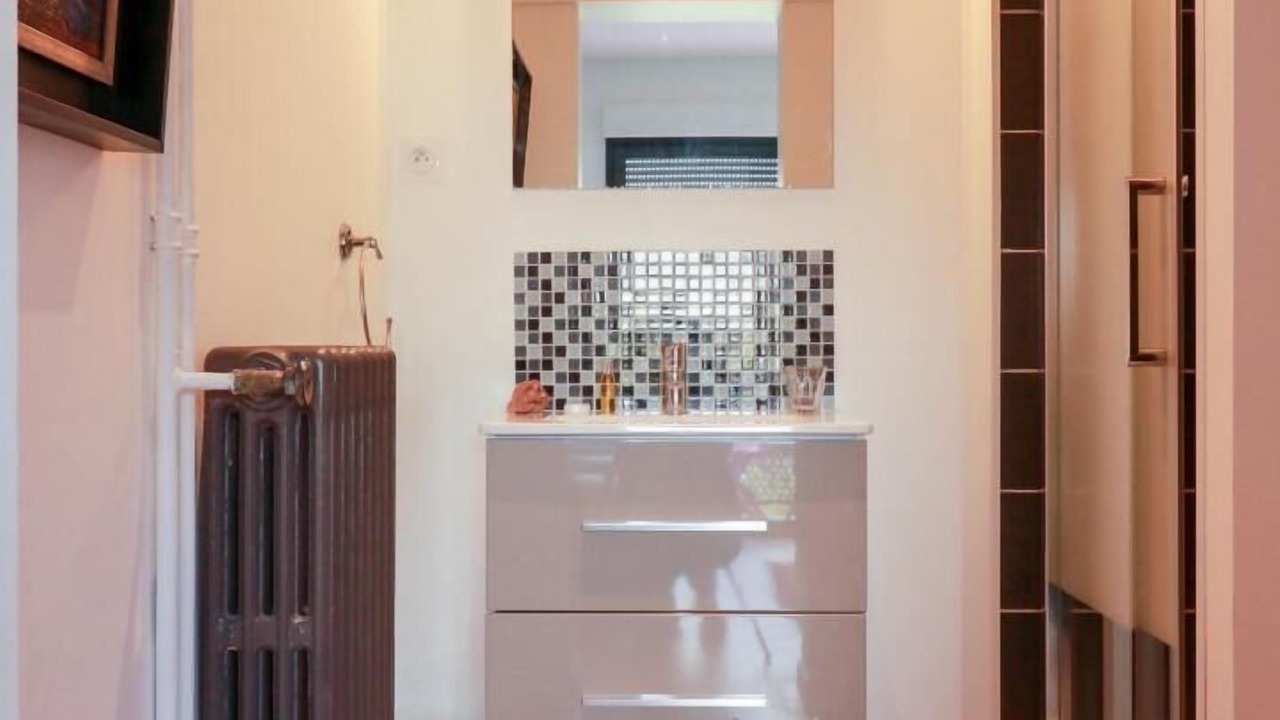 Photo of Bathroom in Bonnefoy-Roseraie-Gramont