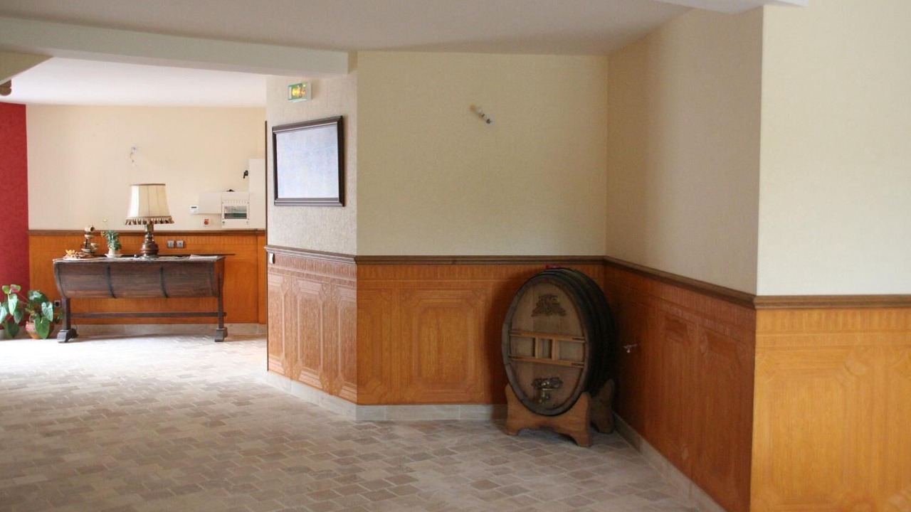 Photo of Others in Courson