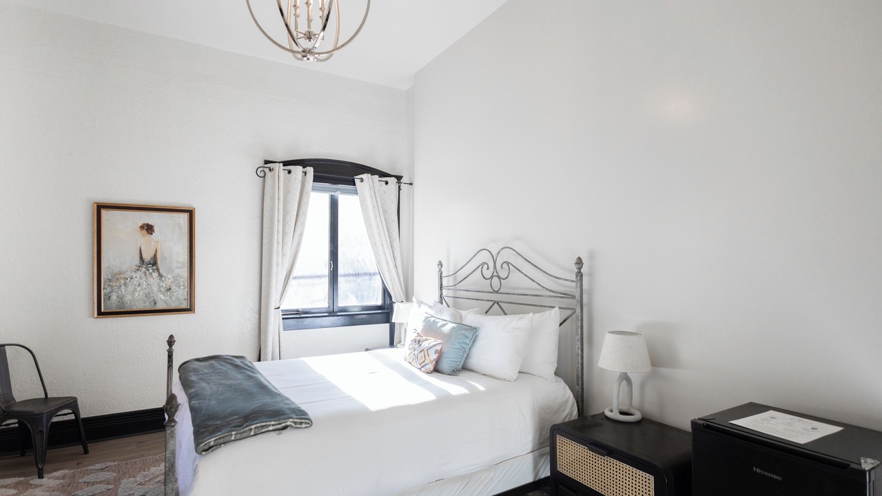 Photo of Bedroom in Bisbee