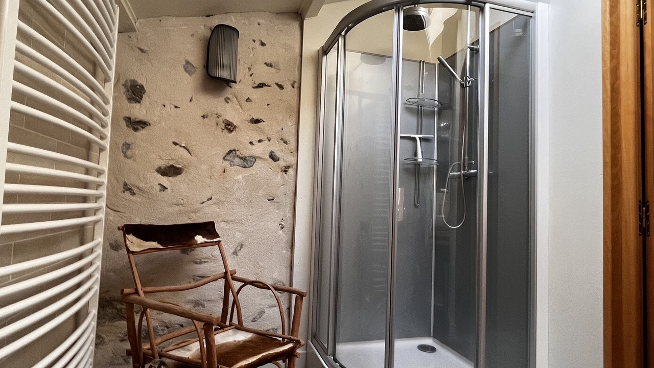 Photo of Bathroom in Saint-Berain
