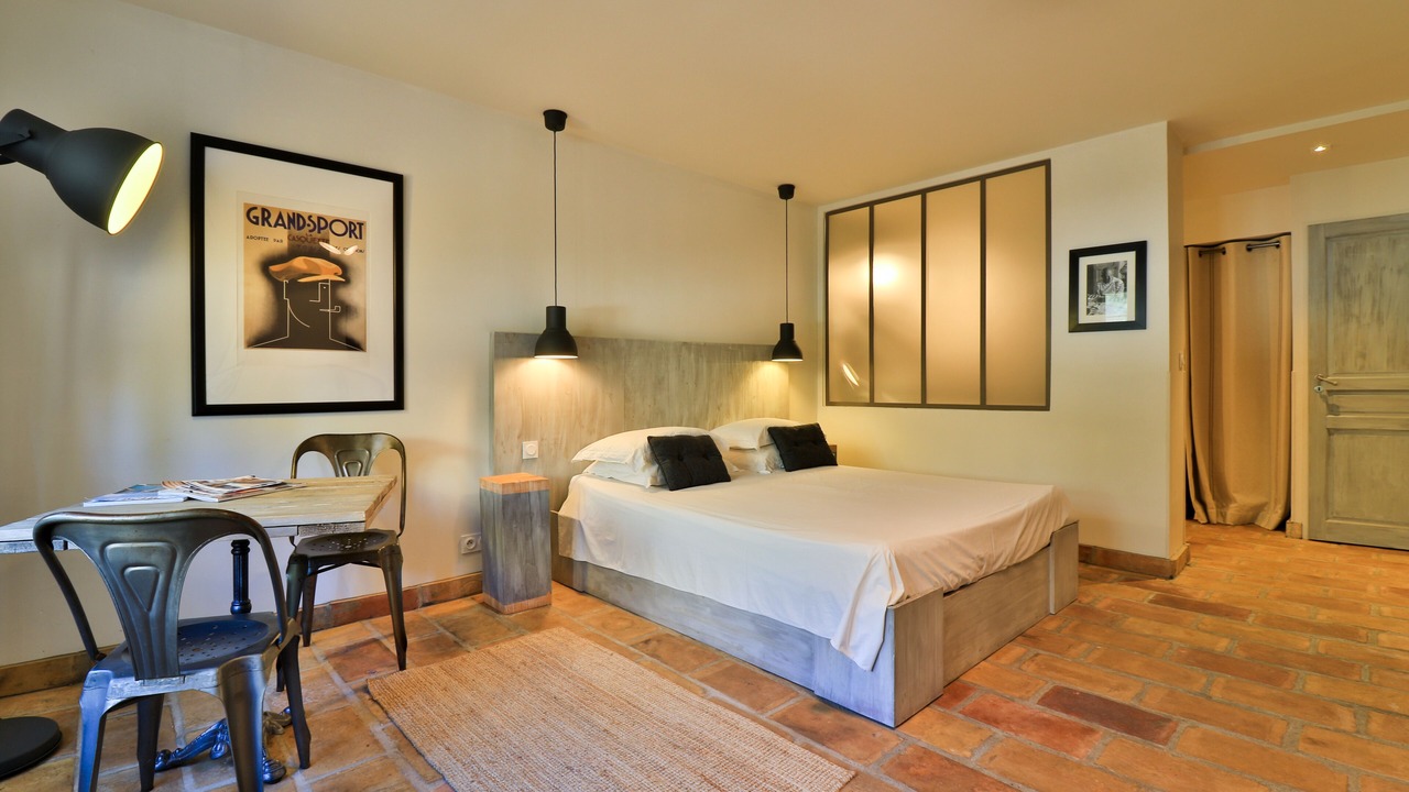 Photo of Bedroom in Saint-Laurent-d'Aigouze