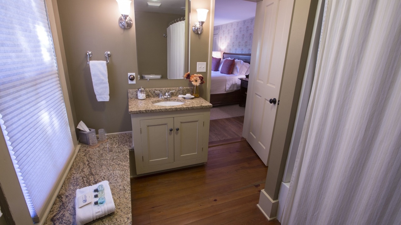 Photo of Bathroom in Washington