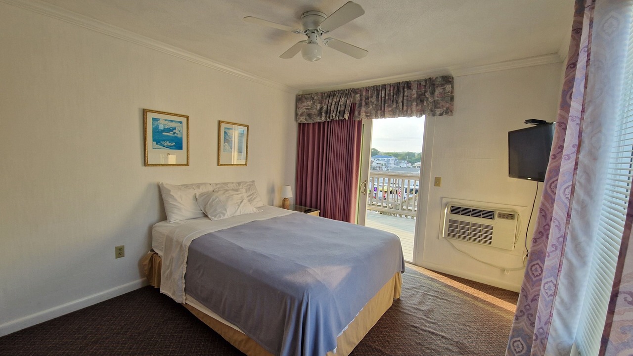 Photo of Bedroom in Misquamicut