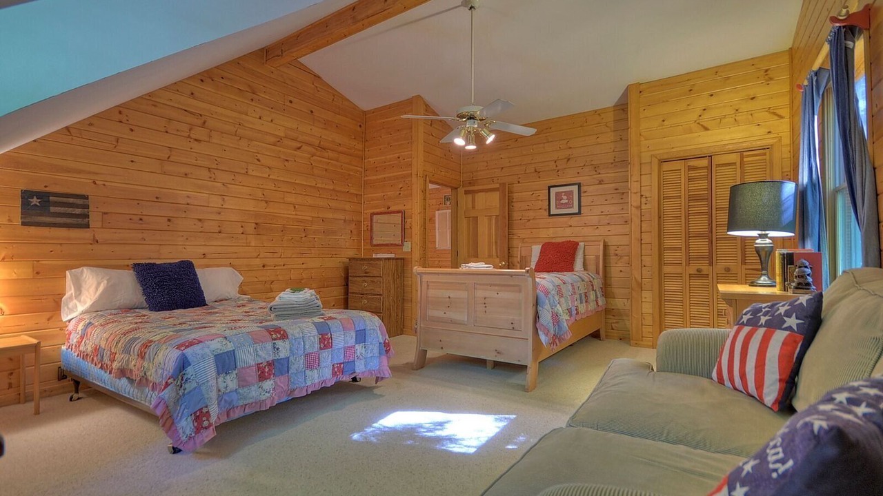 Photo of Others in Walnut Mountain