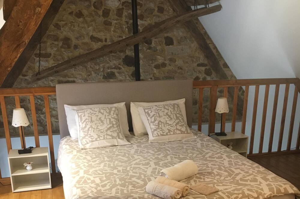 Photo of Bedroom in Payrac