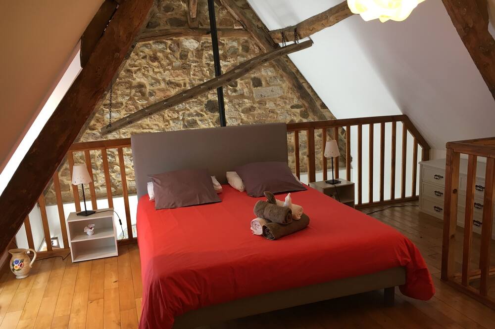 Photo of Bedroom in Payrac