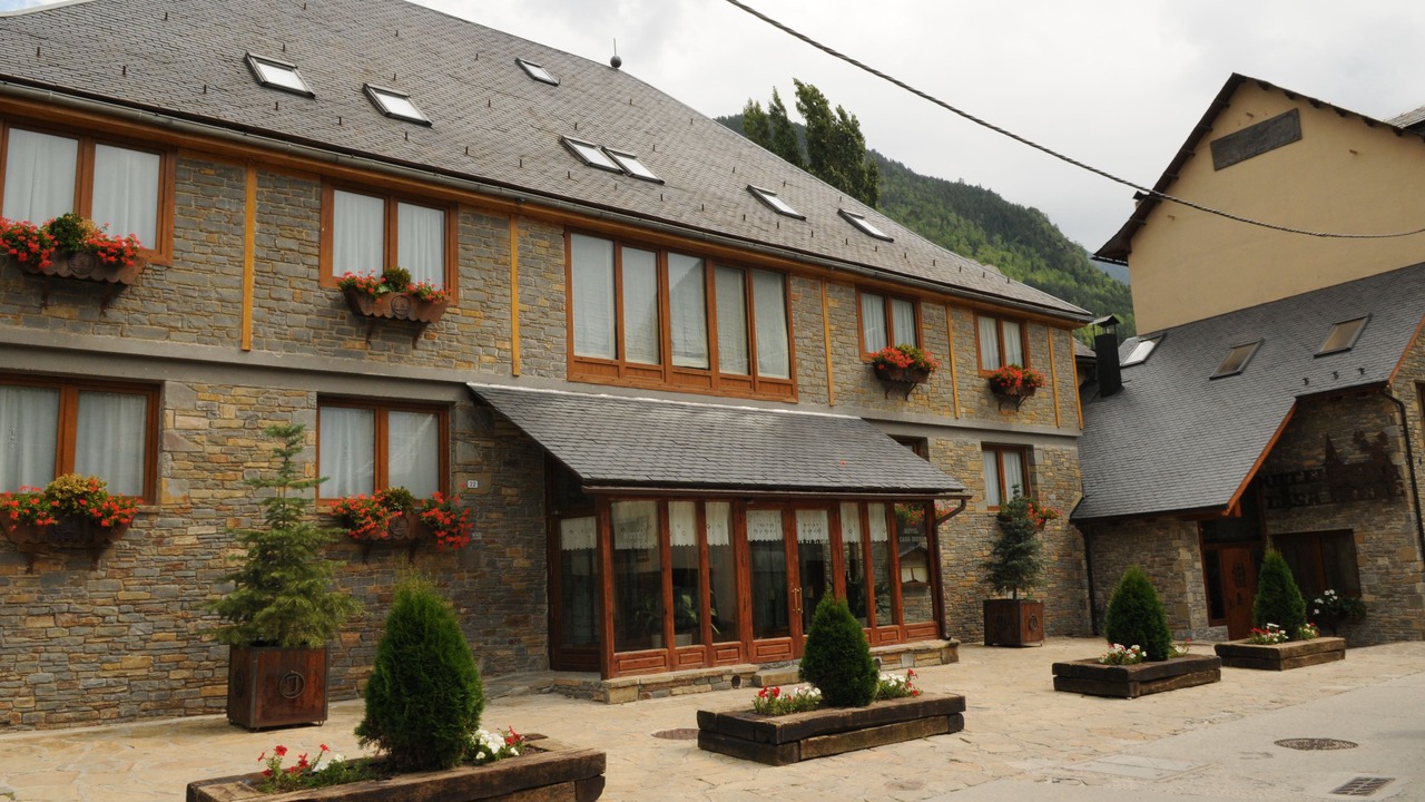 Photo of Outdoor in Arties