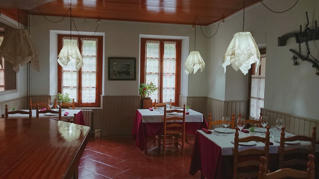 Photo of Others in Aubert