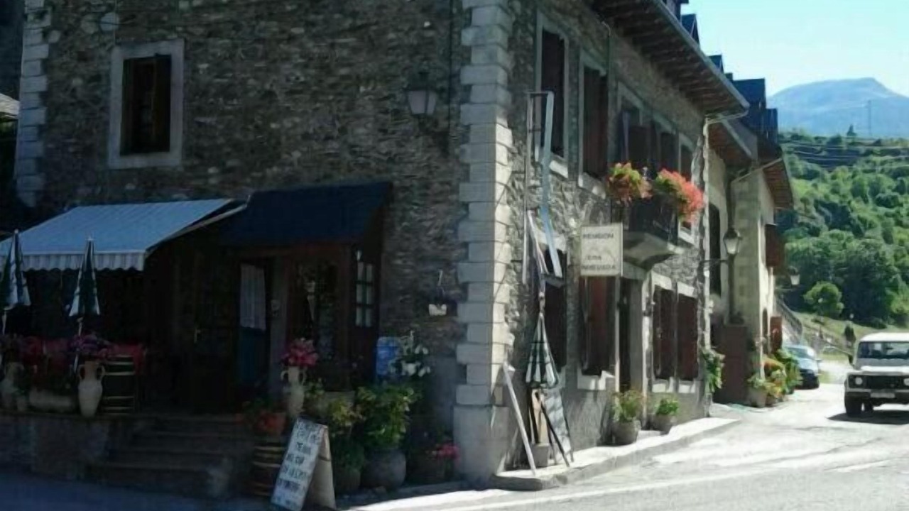 Photo of Outdoor in Aubert