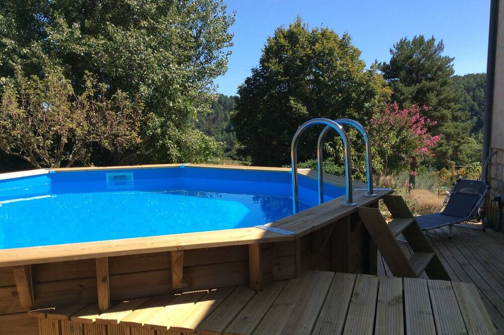 Photo of Outdoor in Ribes