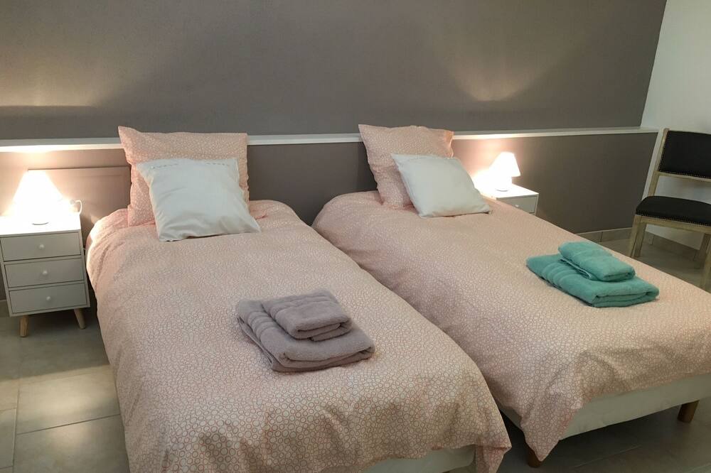 Photo of Bedroom in Ribes