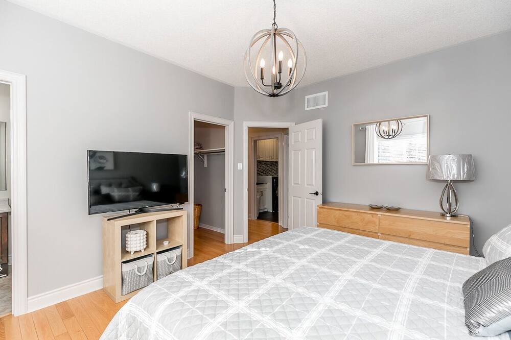Photo of Bedroom in Barrie