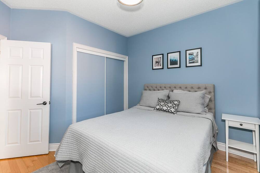 Photo of Bedroom in Barrie