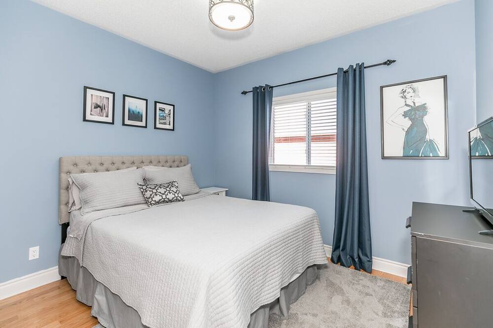 Photo of Bedroom in Barrie
