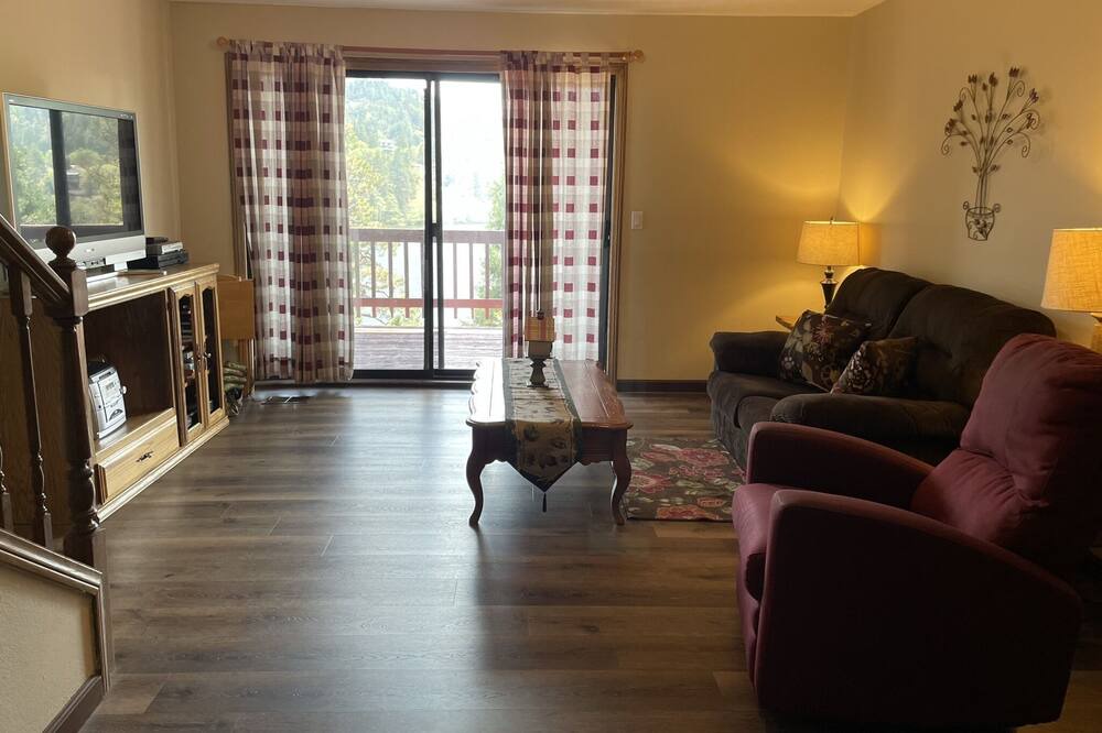 Photo of Patio Balcony in Crestline
