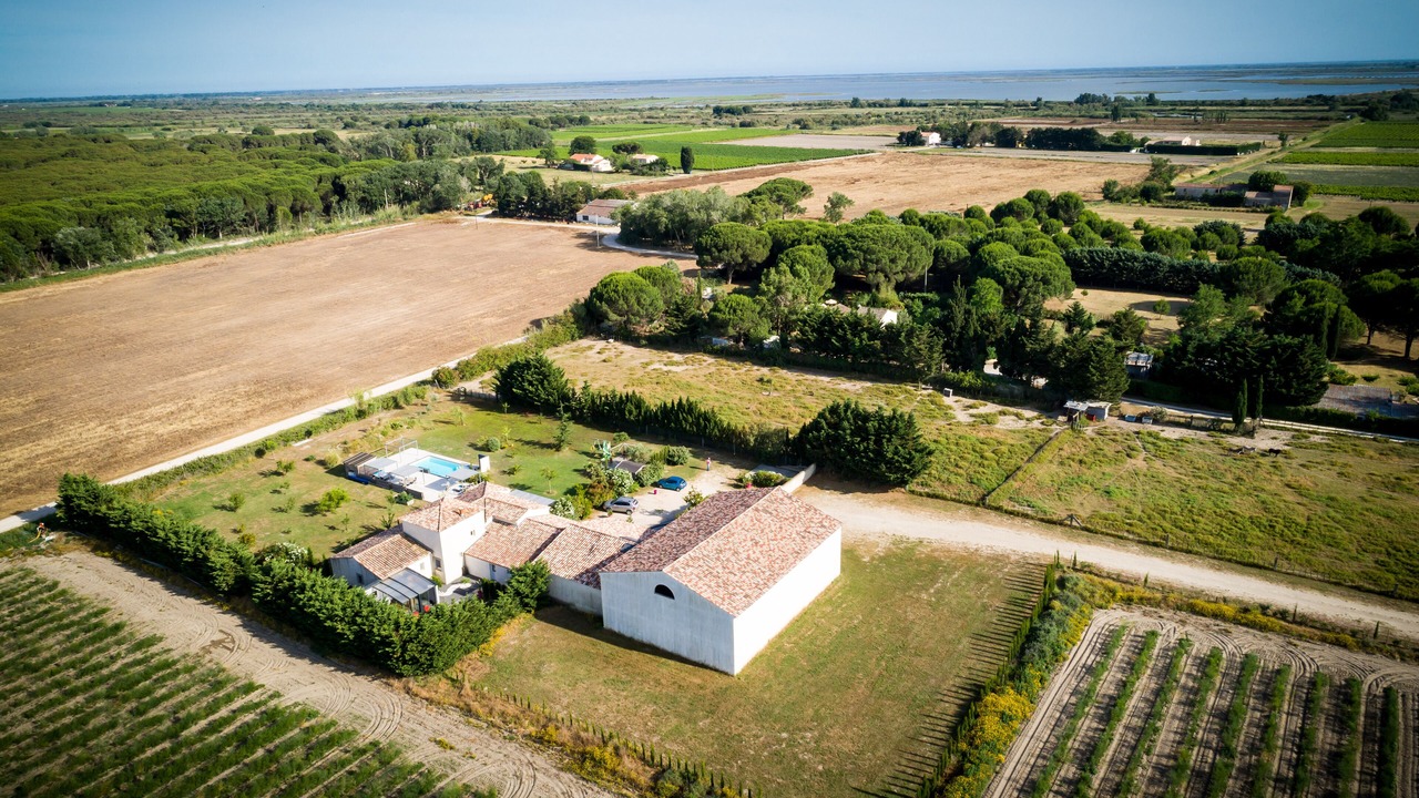 Photo of Outdoor in Saint-Laurent-d'Aigouze