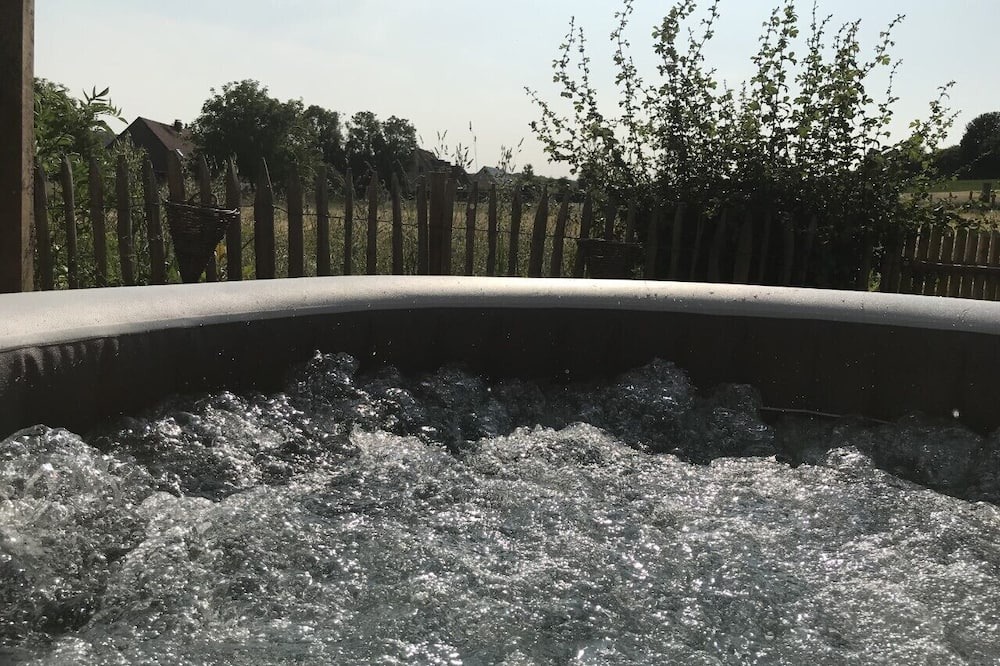 Photo of Others in Coulomby