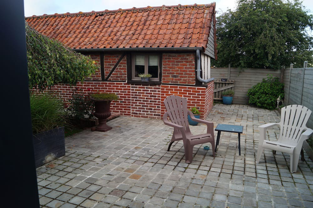 Photo of Outdoor in Coulomby