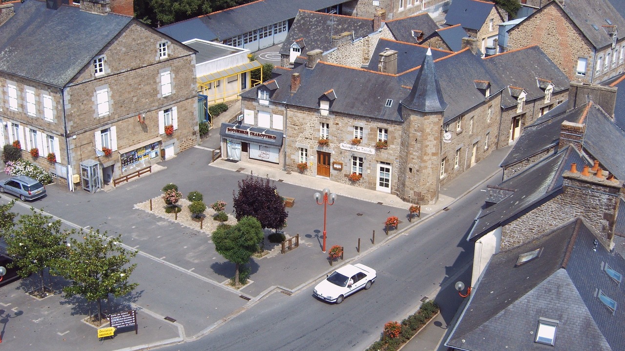 Photo of Others in Sens-de-Bretagne