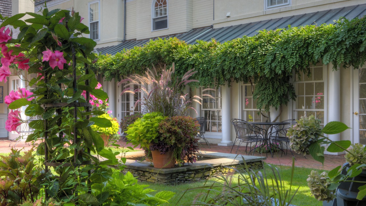 Photo of Patio Balcony in Yachting Village