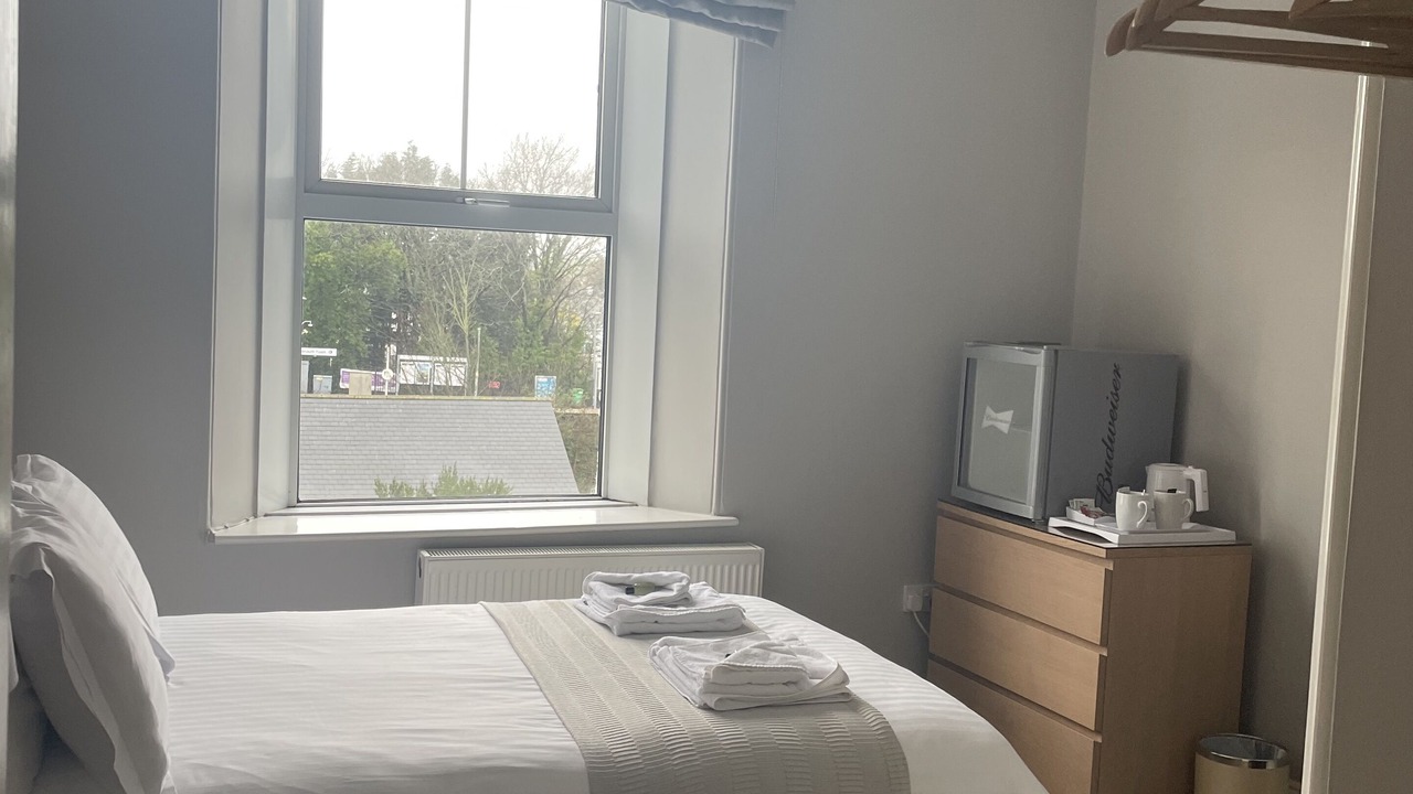 Photo of Bathroom in Maenporth