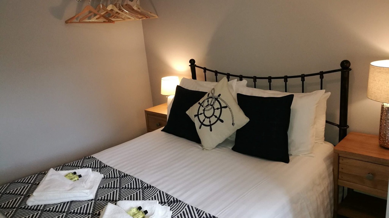 Photo of Bathroom in Maenporth