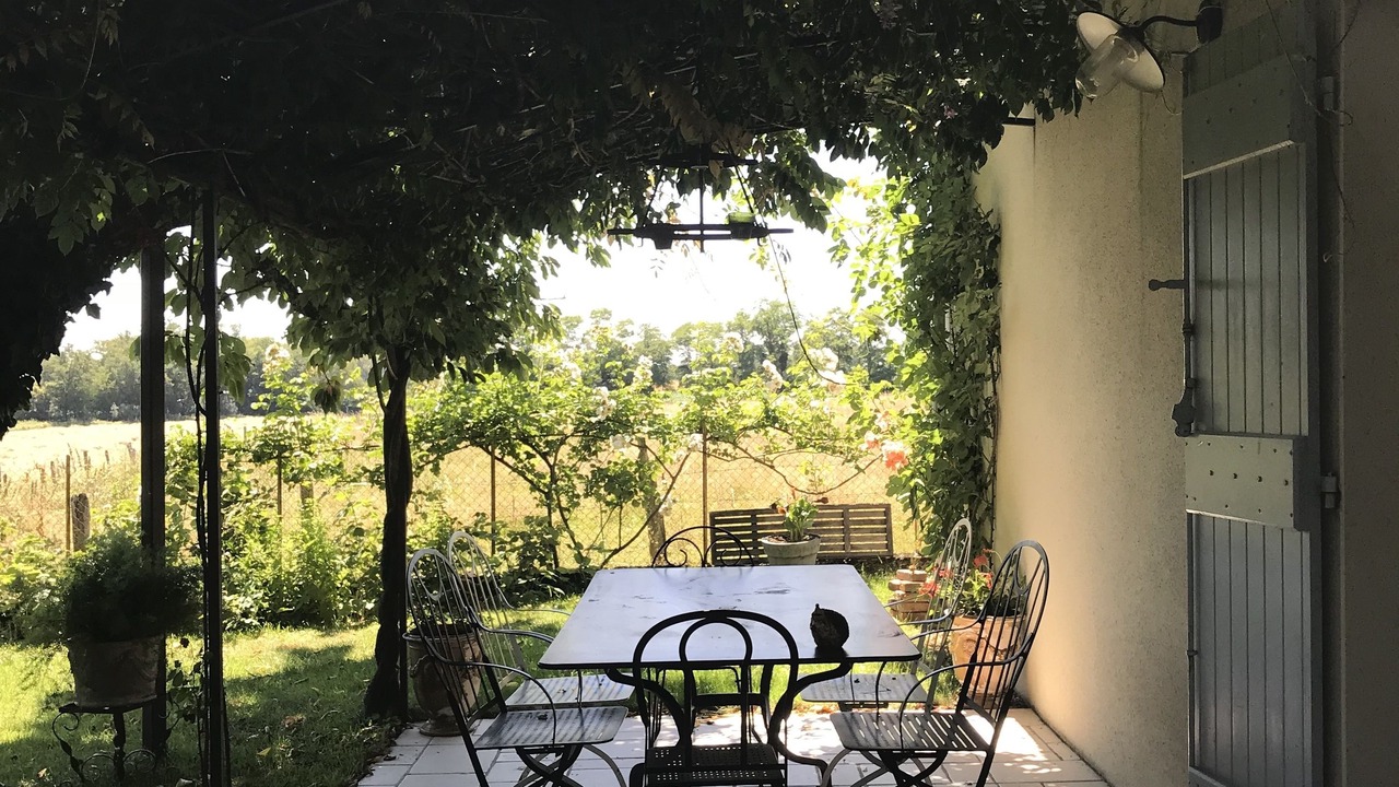Photo of Patio Balcony in Romans