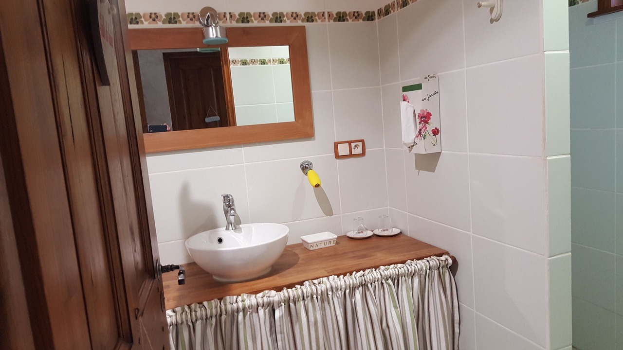 Photo of Bathroom in Saint-Hilaire-sur-Helpe