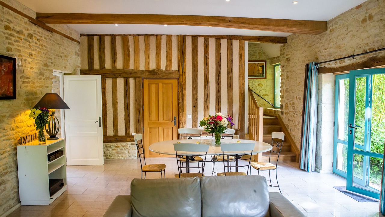 Photo of Livingroom in Saint-Wambert-des-Trois-Vallees