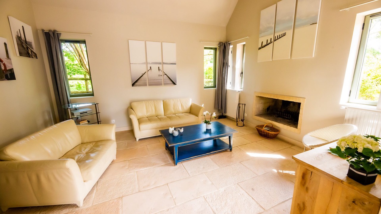 Photo of Livingroom in Saint-Wambert-des-Trois-Vallees