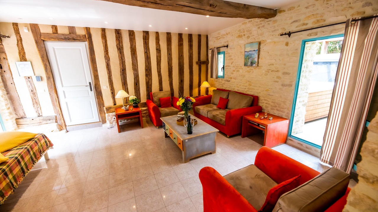 Photo of Livingroom in Saint-Wambert-des-Trois-Vallees