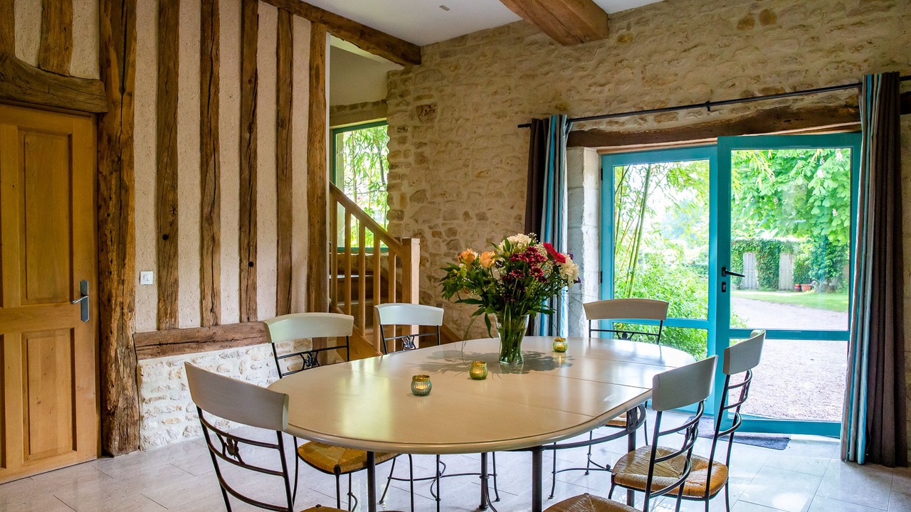 Photo of Livingroom in Saint-Wambert-des-Trois-Vallees