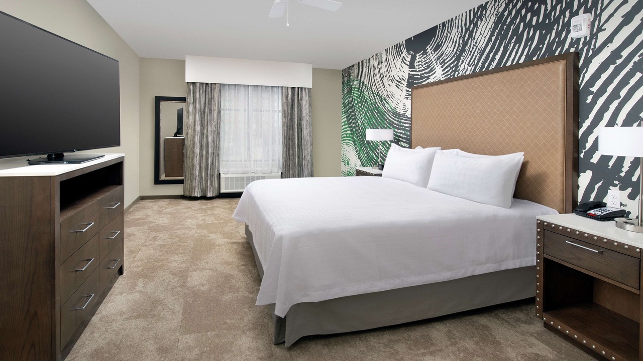Photo of Bedroom in Rainey Street Historic District