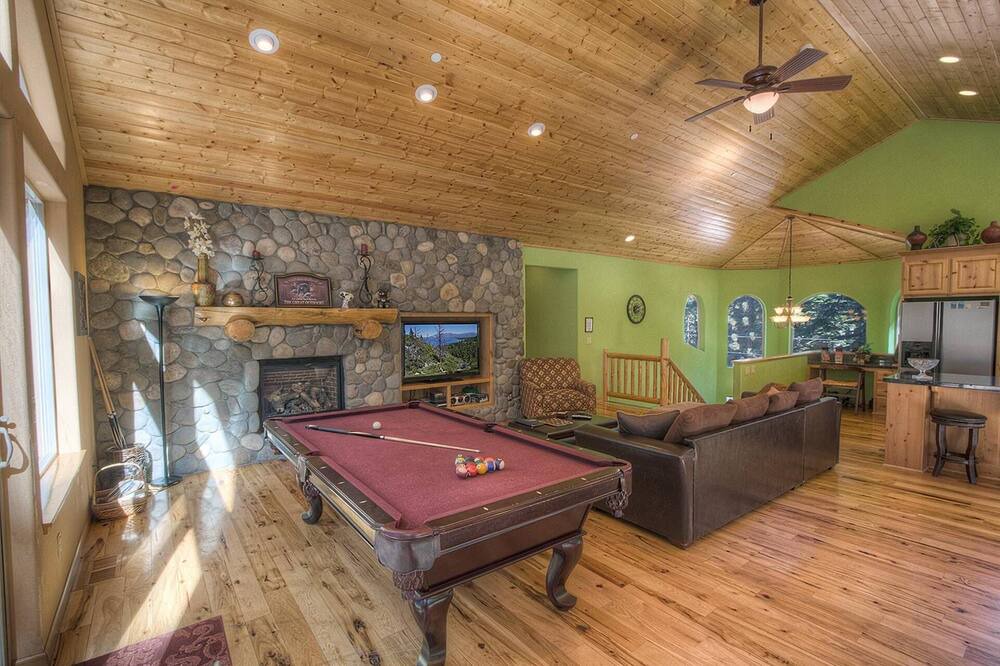 Photo of Bedroom in North Upper Truckee