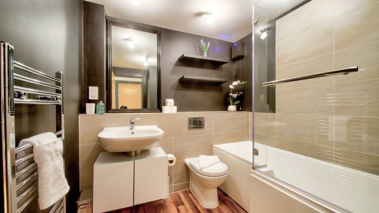 Photo of Others in Bonnington