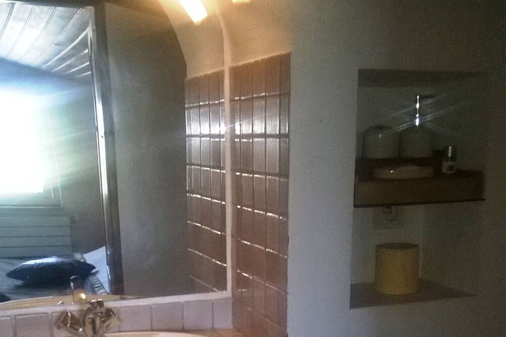 Photo of Bathroom in Rigarda