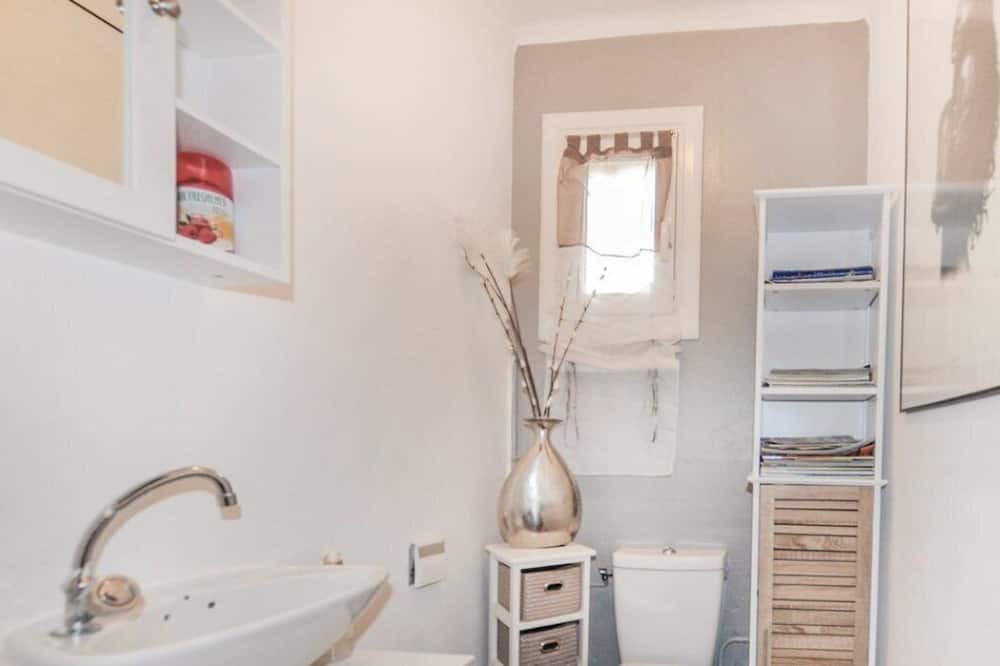 Photo of Bathroom in Rigarda