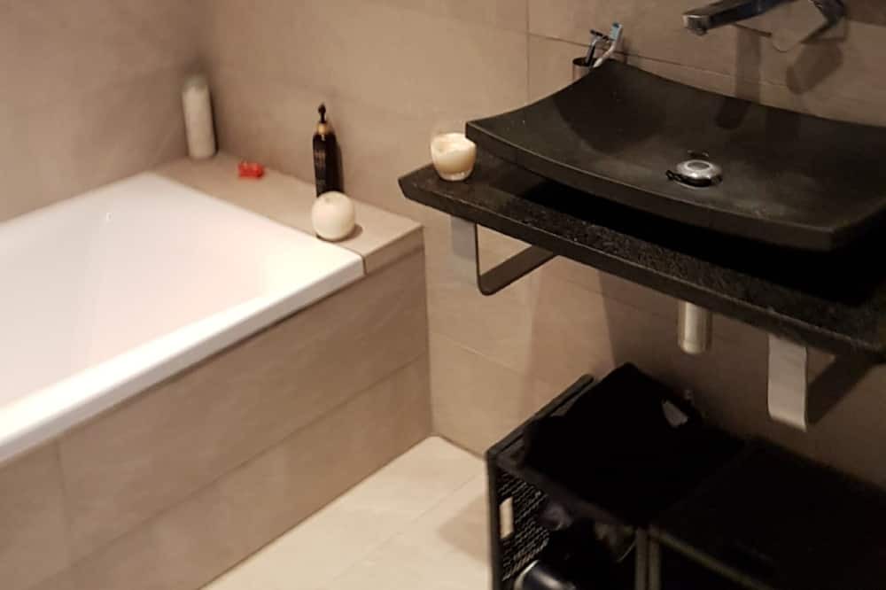 Photo of Bathroom in Martillac