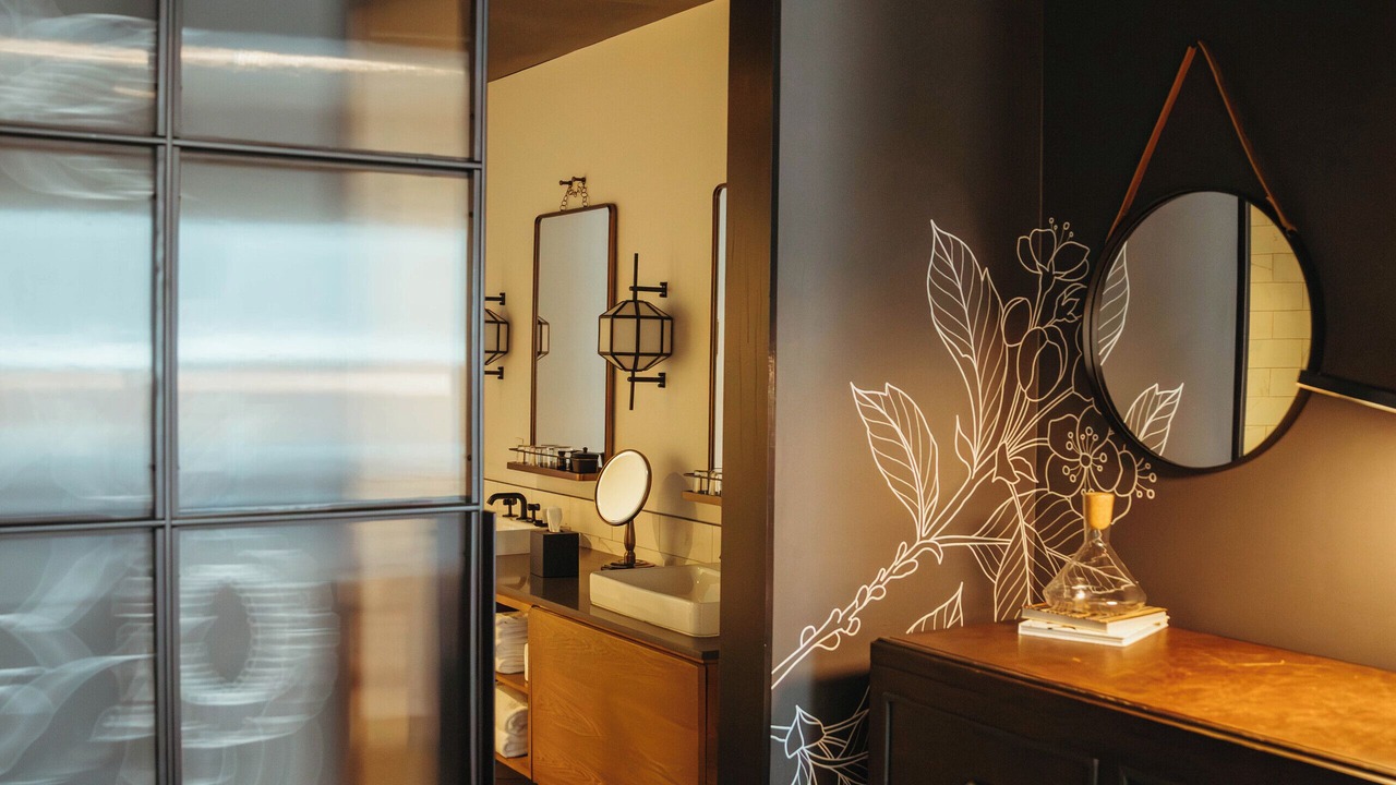 Photo of Bedroom in Crossroads Arts District