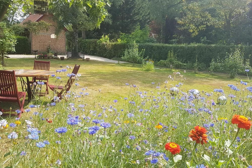 Photo of Outdoor in Sart-Babylone