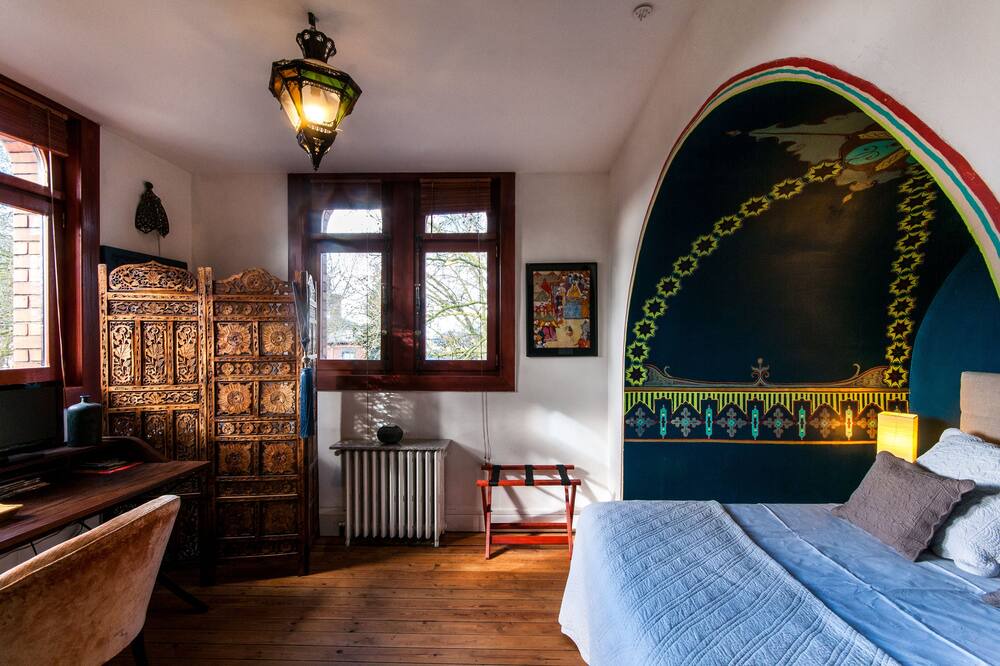 Photo of Bedroom in Sart-Babylone