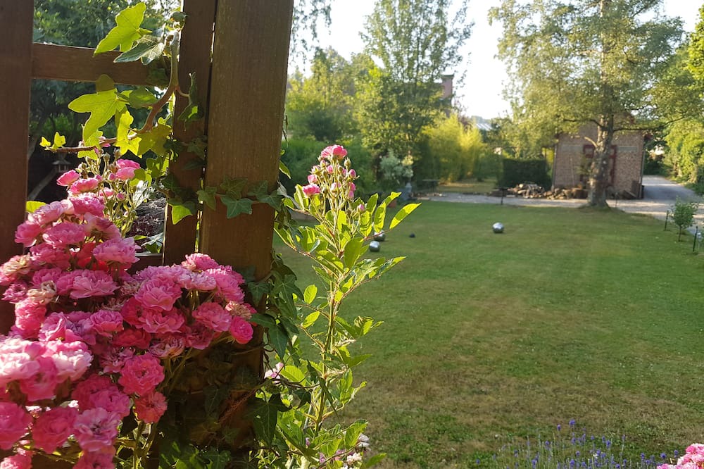 Photo of Outdoor in Sart-Babylone