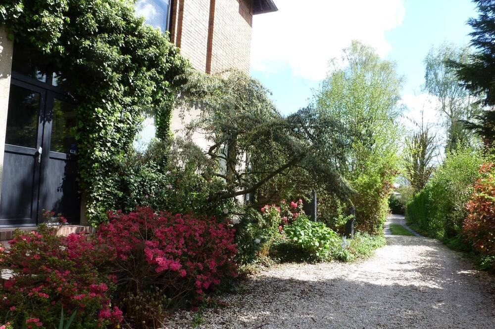 Photo of Outdoor in Sart-Babylone