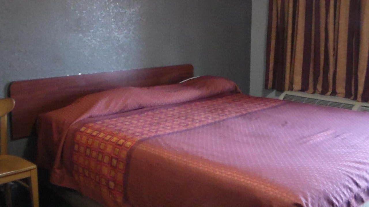 Photo of Bedroom in Redwood Heights