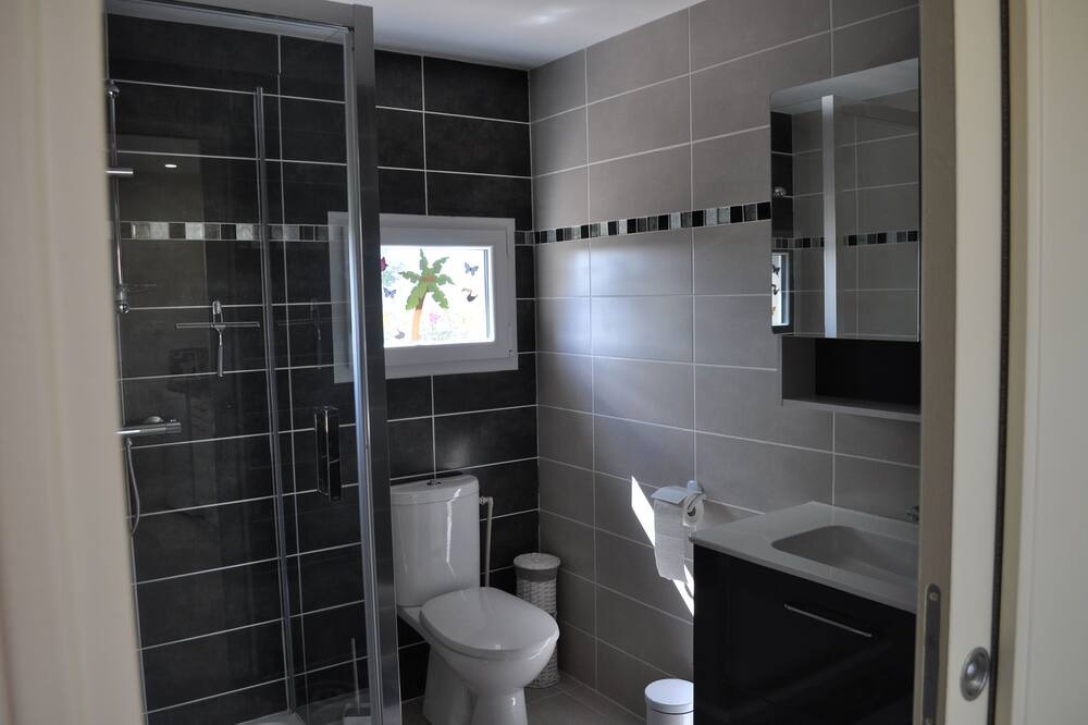 Photo of Bathroom in Magalas
