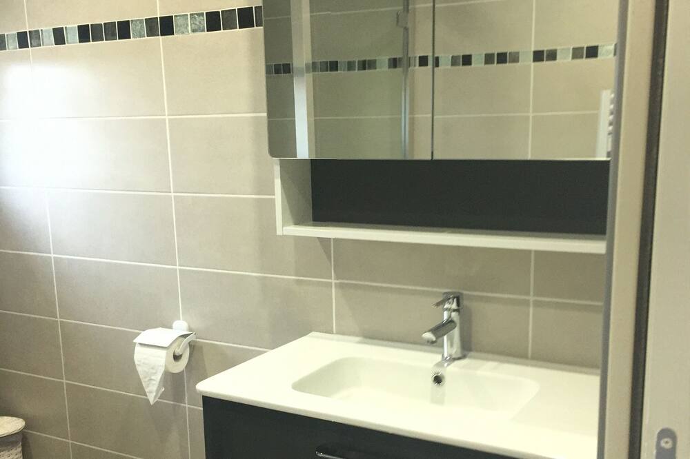 Photo of Bathroom in Magalas